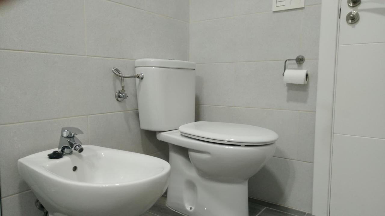 Room With Private Bathroom And Sea View, 50 M Del Mar Radazul Luaran gambar